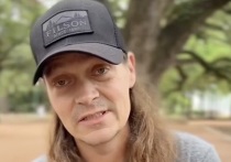 Вокалист американской рок-группы 3 Doors Down Брэд Арнольд сообщил в соцсетях о том, что у него диагностирована последняя стадия рака