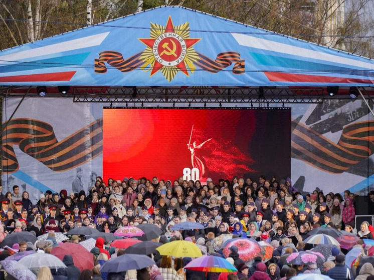 В Вологде спели военные песни в ходе масштабной хоровой акции ко Дню Победы