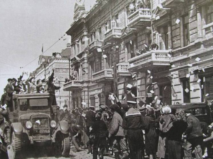 «Девочки, война кончилась»: Как о Победе узнали жители Приморья