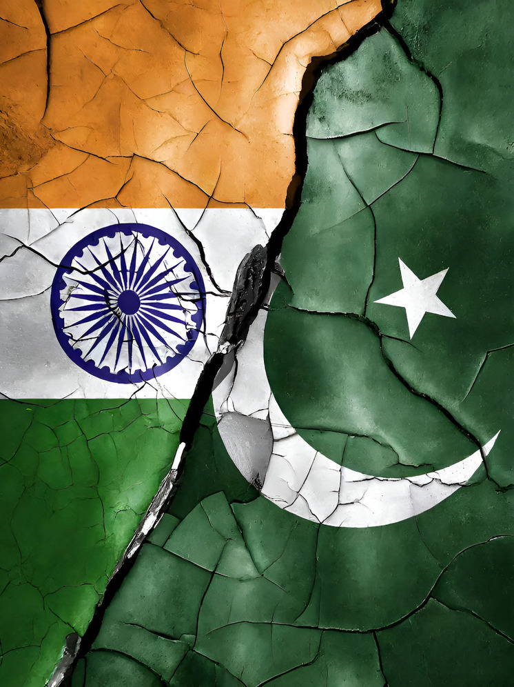 Минобороны Индии заявило о налете дронов Пакистана в ночь на 9 мая