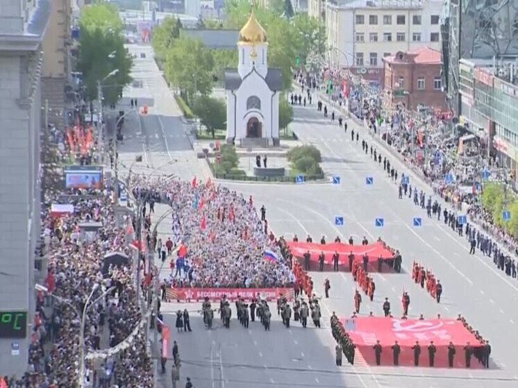 "Бессмертный полк" прошел в Новосибирске в День Победы