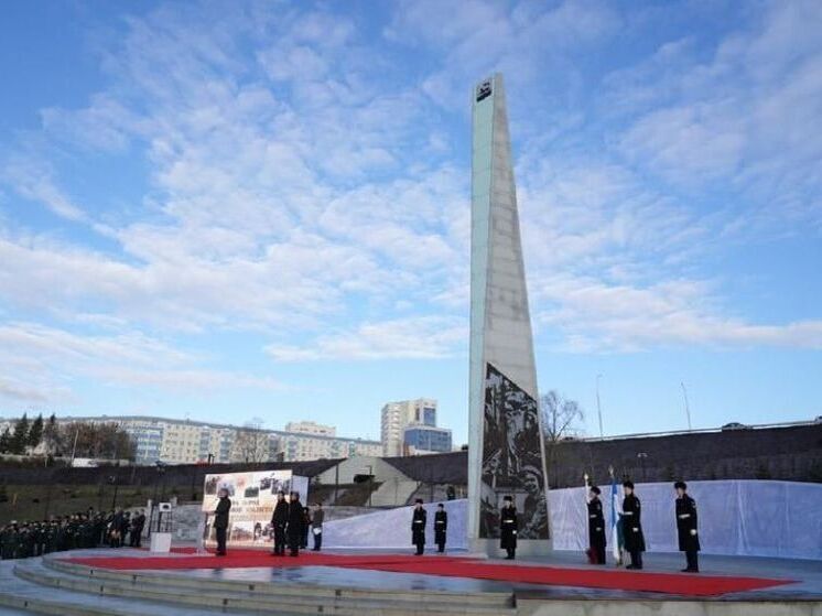 В Уфе на берегу реки Белой поставят бронепоезд и двигатель самолета