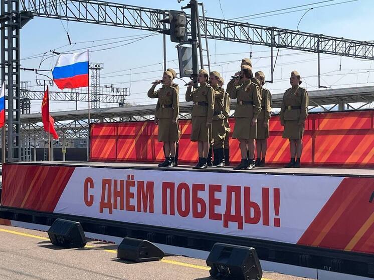Поезд Победы встретили на вокзале Читы