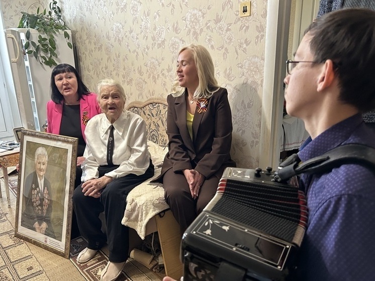 Акция «Краски Победы» объединила поколения в Чебоксарах