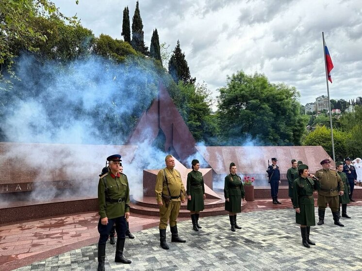 Жители Хостинского района Сочи празднуют День Победы