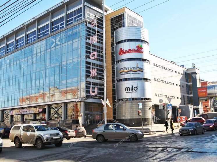 Авария вблизи ТЦ «Этажи» оставила несколько домов без света