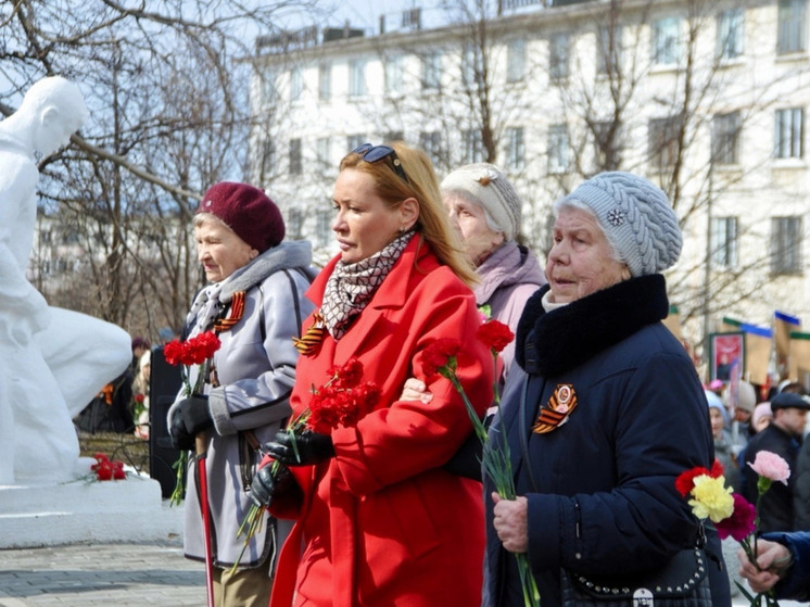 В Никеле прошел митинг в память о героях Великой Отечественной войны