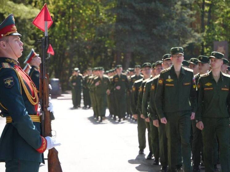В серпуховском военнои институте состоялся торжественный митинг