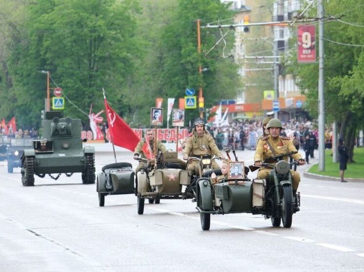 В Стерлитамаке торжественный парад посетили 157 тысяч человек