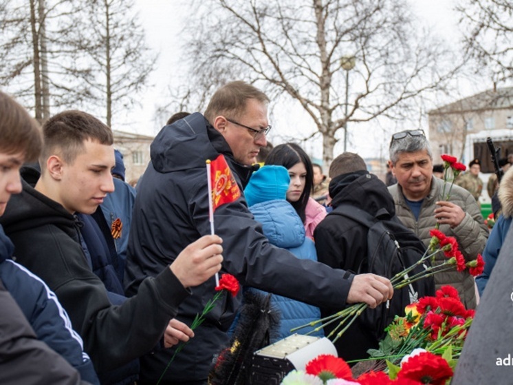 В «Часе мужества» принял участие глава Нарьян-Мара
