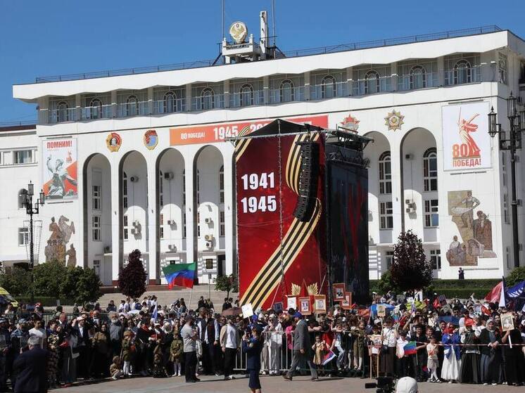 В Махачкале состоялся торжественный митинг в честь 80-летия Победы