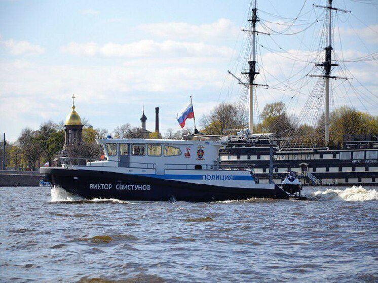 В Петербурге впервые провели акцию «Бессмертная флотилия»