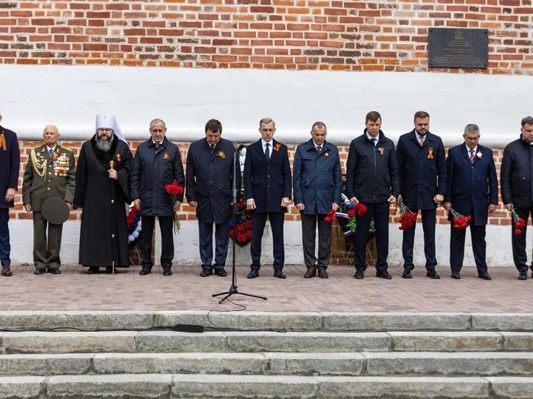 Делегации из Республики Беларусь, Китая и Индии встречают День Победы в Смоленске