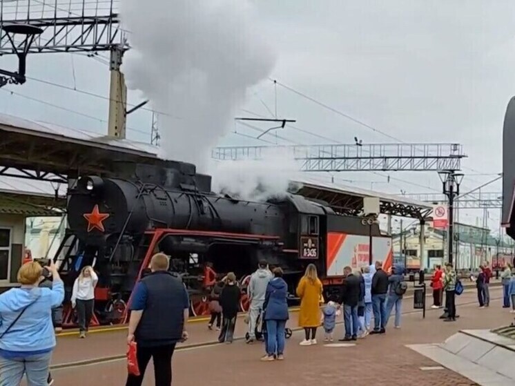 В Красноярске прозвучал «Гудок Победы» от двух легендарных паровозов