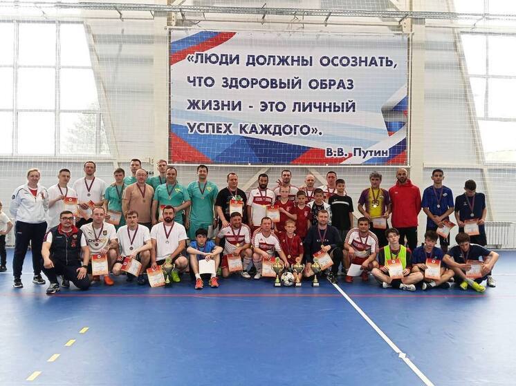 В Горячем Ключе в честь 80-летия Победы прошёл турнир по мини-футболу