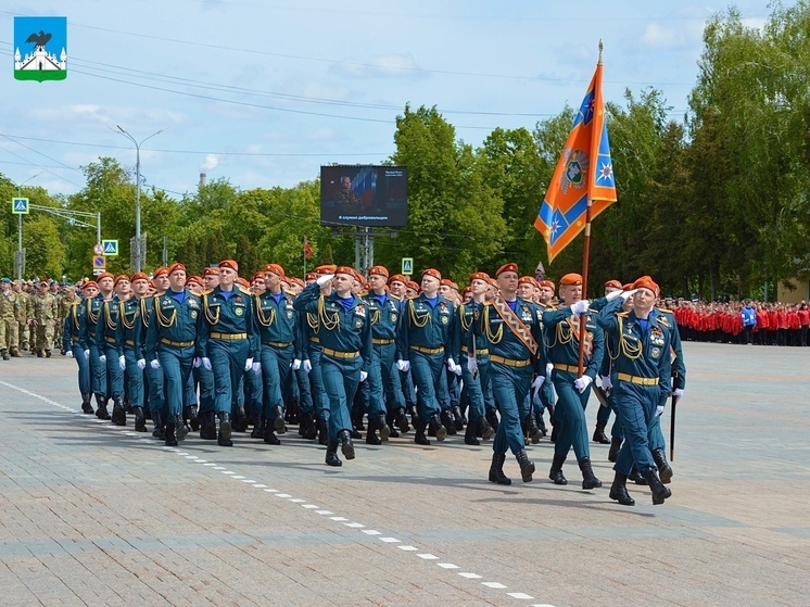 На главной площади Орла прошёл Парад Победы