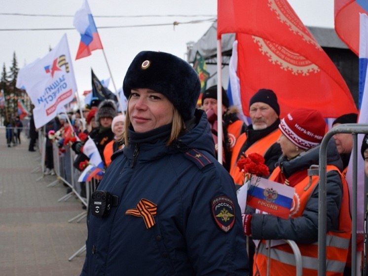 9 мая 2025 года, в день 80-летия Великой Победы, сотрудники УМВД России по Ненецкому автономному округу приняли участие в торжественном военном параде, прошедшем в центре столицы региона
