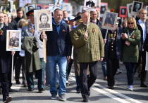 В центре Санкт-Петербурга состоялось шествие «Бессмертного полка», объединившее около 1,1 миллиона участников