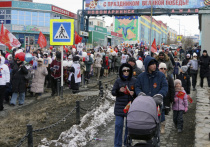 В пятницу, 9 мая, впервые за три года в столице Чукотского АО состоялось шествие "Бессмертного полка"