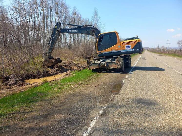 На региональных трассах в Приморье проезд на легковых машинах есть везде