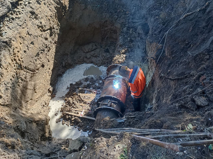 Без холодной воды остались более полусотни домов в пригороде Барнаула