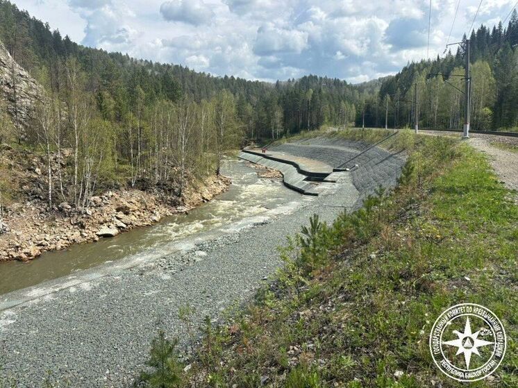 В Уфе остается подтопленной дорога в сады