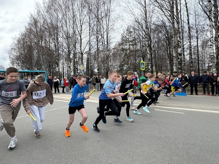 В Вельске прошла легкоатлетическая эстафета в честь 9 мая