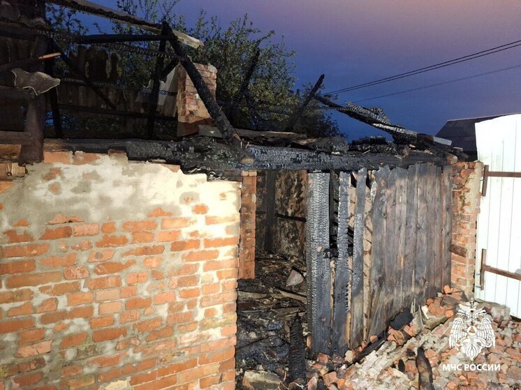 В Новосадовом мужчина погиб при пожаре в летней кухне