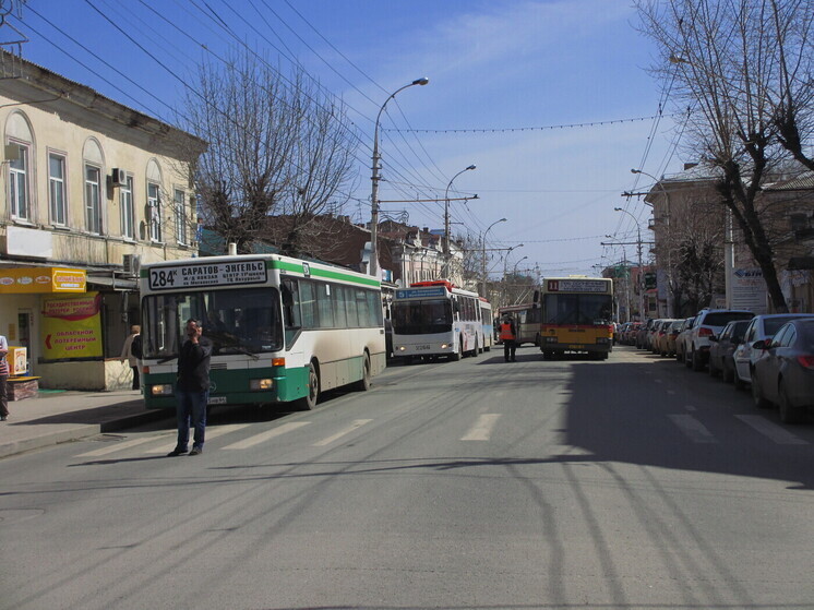 В День Победы праздничные автобусы перевезли 7250 саратовцев