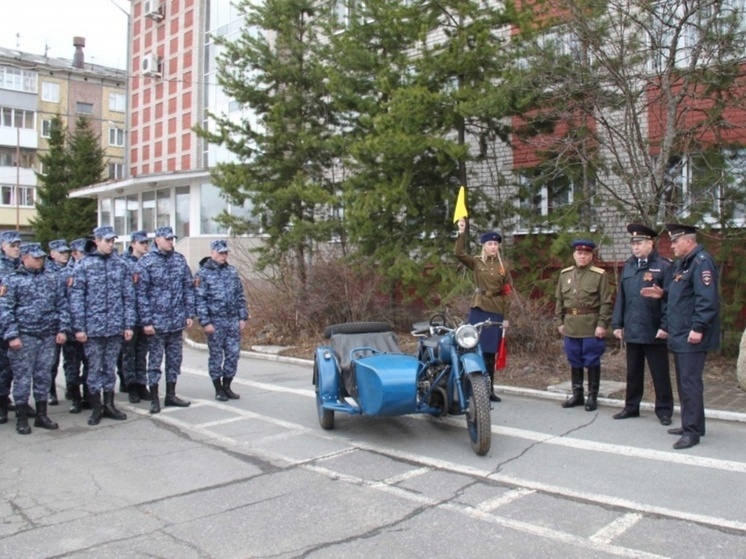 В дни празднования 80-летнего юбилея Победы в Великой Отечественной войне 1941-1945 годов в Центре профессиональной подготовки УМВД России по Архангельской области состоялось необычное мероприятие – выставка отреставрированной ретро-техники