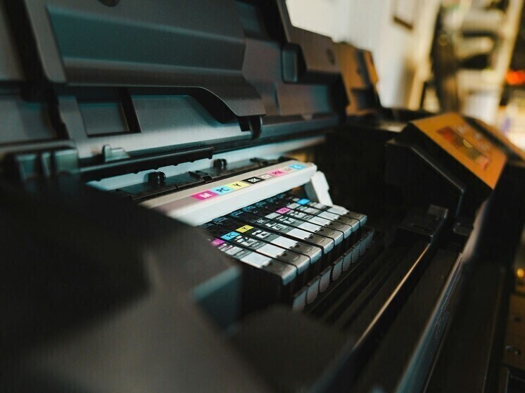 В типографию в Донецке требуются специалисты