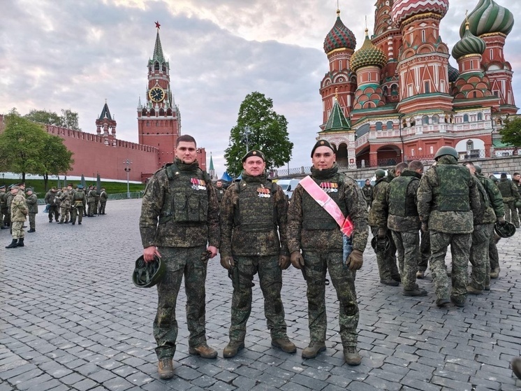 Боец СВО из Башкирии участвовал в параде Победы в Москве