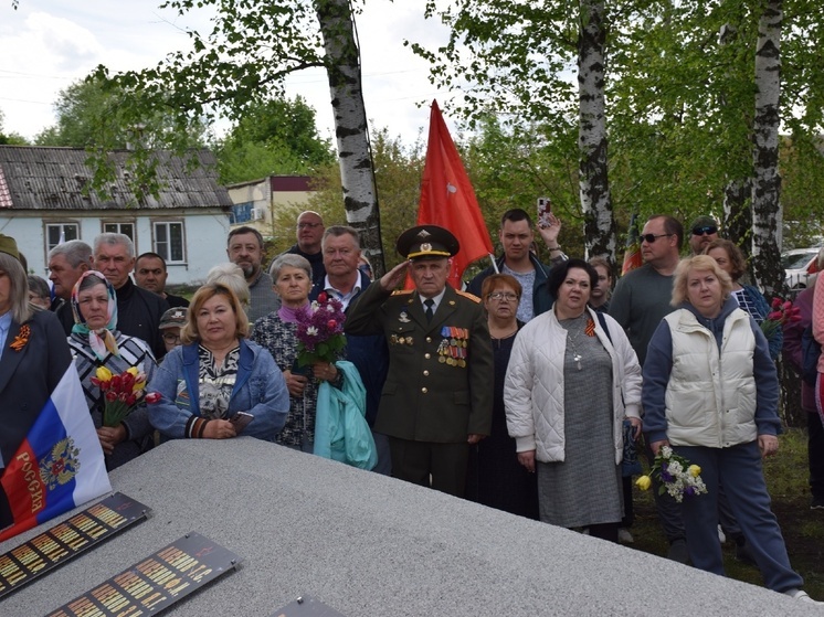 В Липецкой области офицер запаса помог односельчанам отреставрировать памятник ВОВ