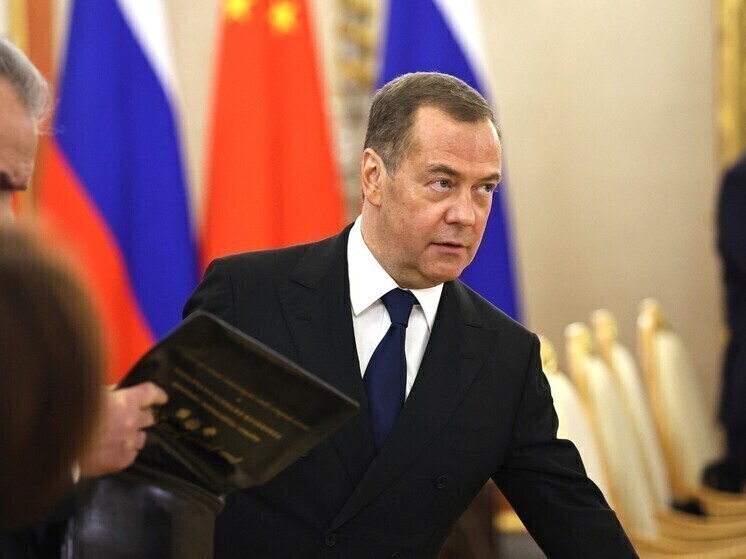 Дмитрий Медведев: ВС России, в отличие от Украины, не занимаются терроризмом