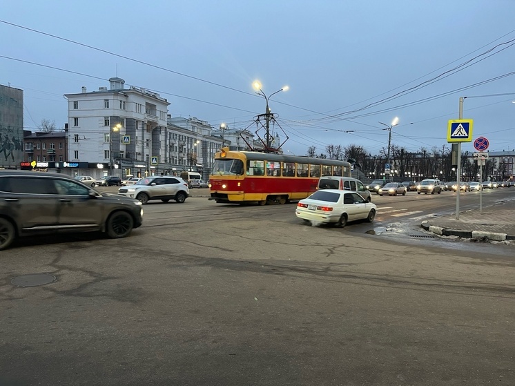 Орловчане после салюта на 9 мая смогли добраться домой на общественном транспорте