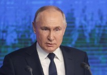 Бывший американский разведчик Скотт Риттер охарактеризовал инициативу Владимира Путина о проведении российско-украинских переговоров 15 мая в Стамбуле как стратегически выверенный шаг