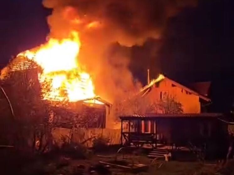 В Ивакино в Химках накануне вечером тушили крупный пожар