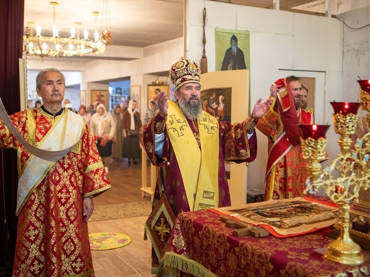 В День Победы в храмах Калмыкии прошли молебны