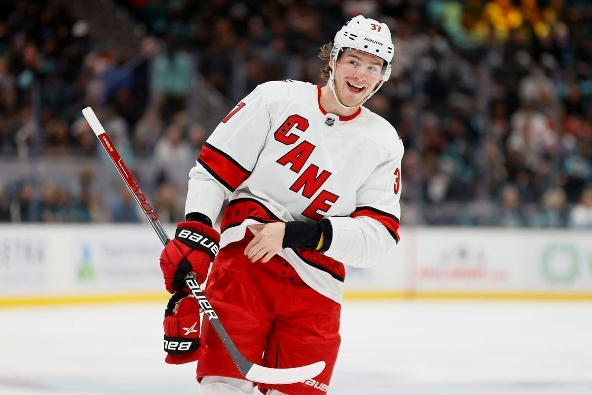 Свечников вышел на первое место среди российских снайперов в этом плей-офф НХЛ