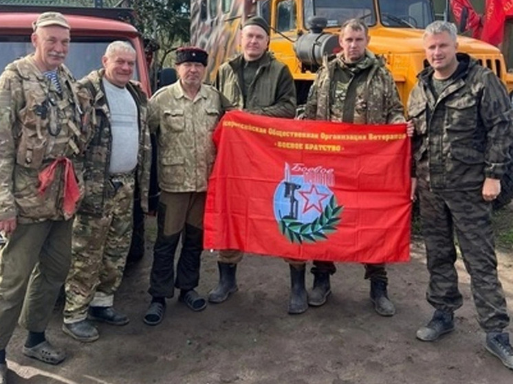 Боровичские полицейские приняли участие в весенней «Вахте Памяти»