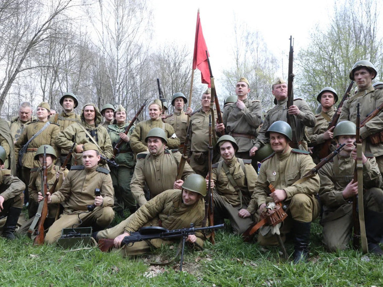 10 мая в парке победы вологжане увидели сцены военно-исторических реконструкций