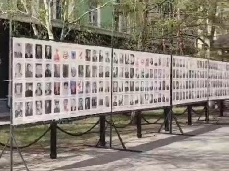 Стена памяти в Черногорске простояла всего сутки