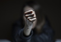 ГУ МВД по Республике Алтай озвучило причины конфликта, который привел к избиению школьницы в Горно-Алтайске
