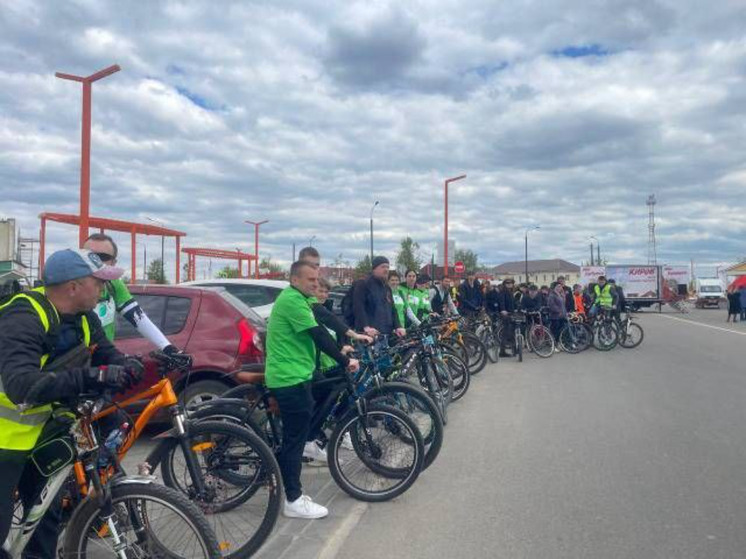 Глава калужского ГИБДД дал старт велопробегу «Знамя памяти»