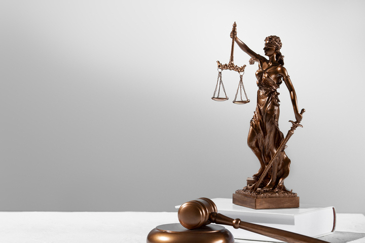Россиянин через суд добился права купить телевизор за 480 рублей