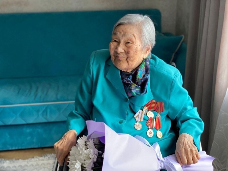 Жительница Элисты отметила 97-летний день рождения