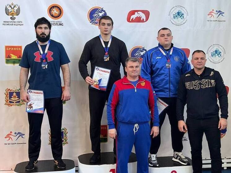 Три путевки на чемпионат России завоевали ставропольские борцы