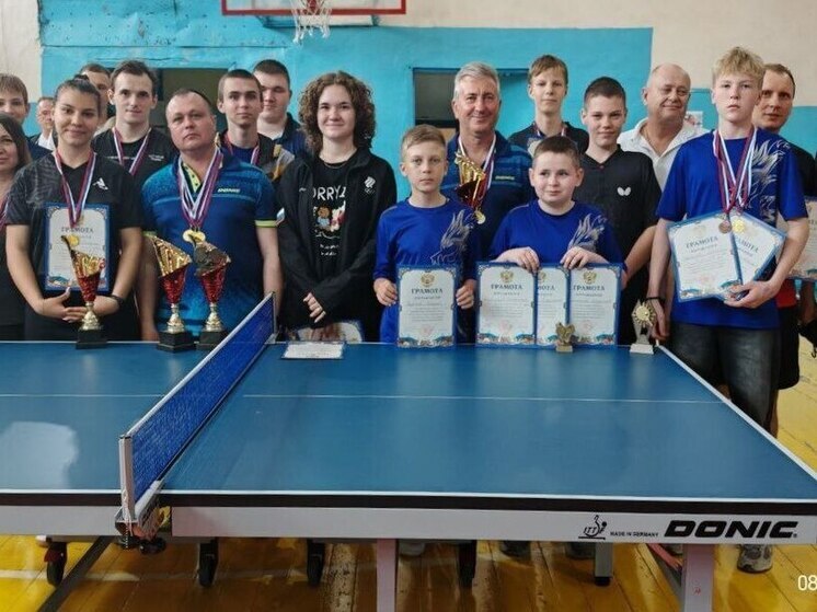 В Геническе прошел чемпионат по настольному теннису