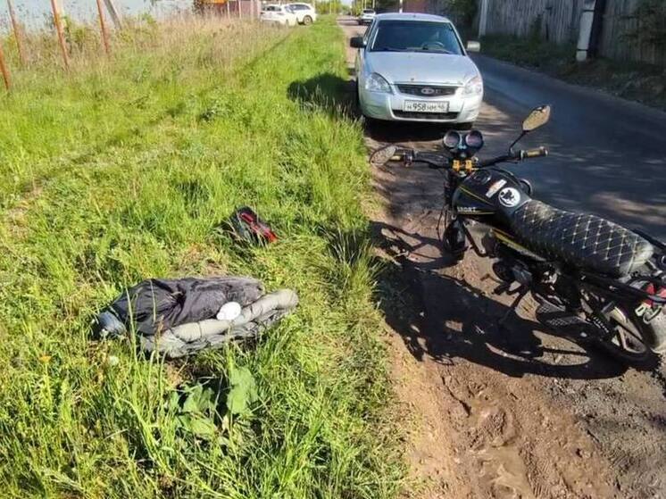 Под Курском травмы получил 13-летний мальчик на мопеде