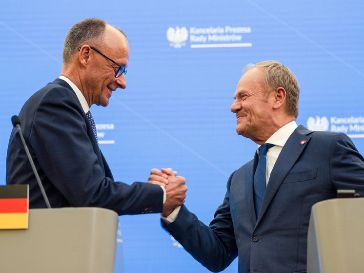 Туск: мир ждет безоговорочного прекращения огня на Украине